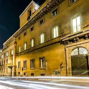 Luxury H 2000 3* Roma